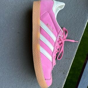 Adidas’s Gazelle pink